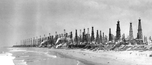 Huntington Beach Oil Fields, 1926